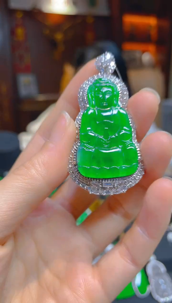 【闪购商品】翡翠颈饰银S925镶嵌122569天然A货翡翠观音吊坠