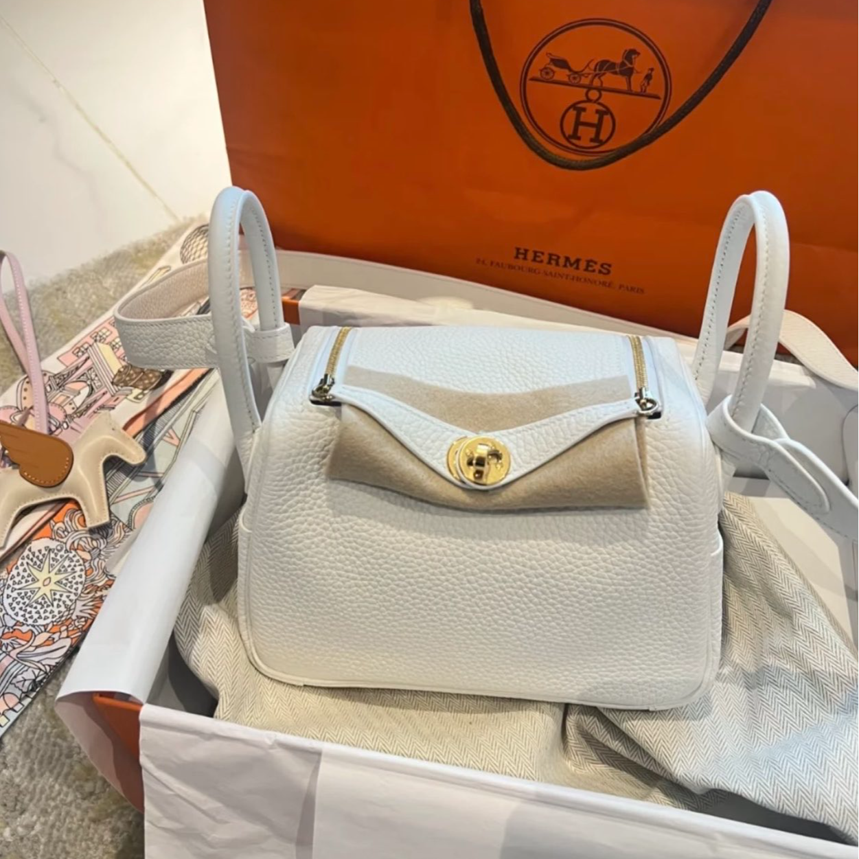 全新未使用 Hermes/爱马仕 外【小花Han】mini  lindy 新白色 B刻