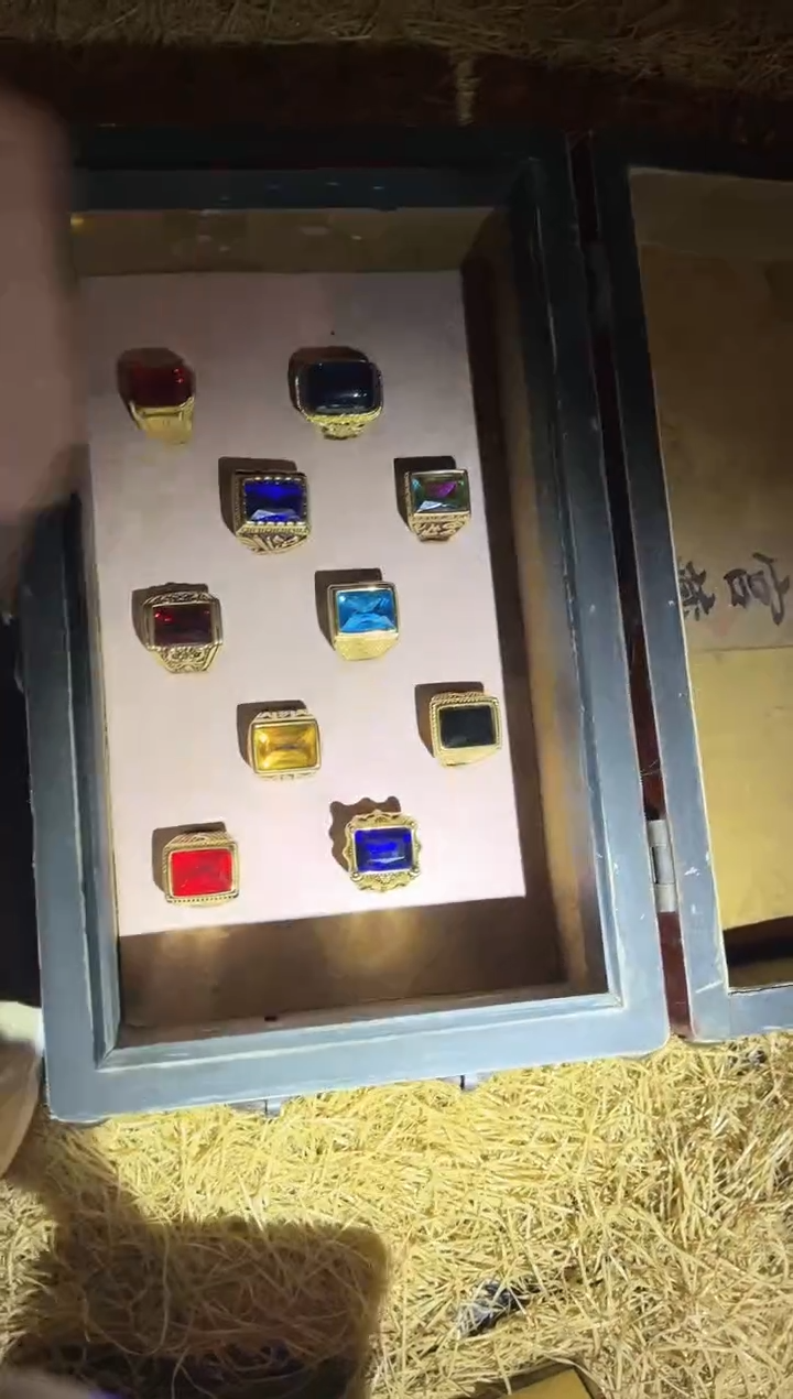 【闪购商品】【闪购商品】戒指一个