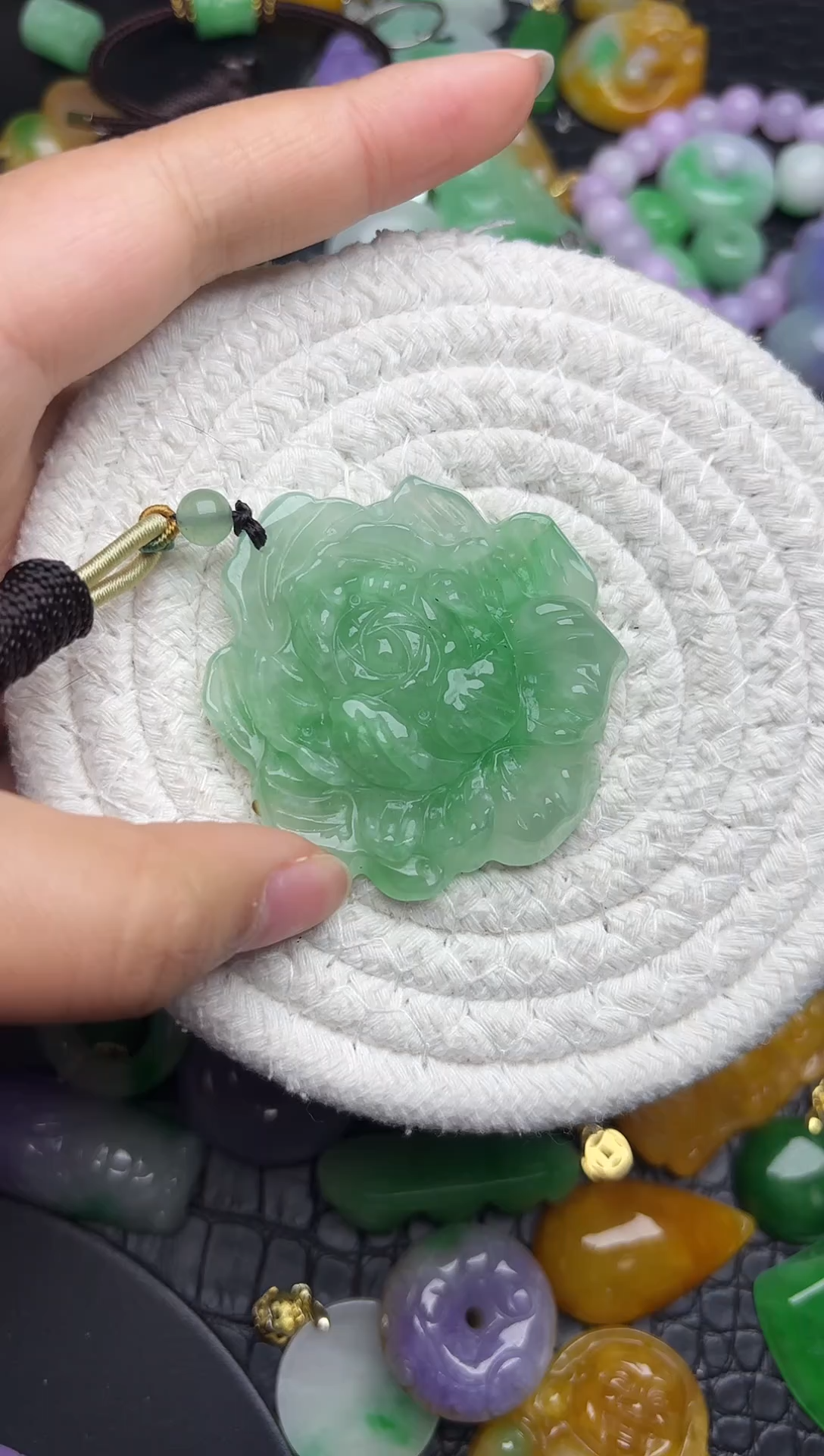 颈饰未镶嵌翡翠缅甸翡翠吊坠