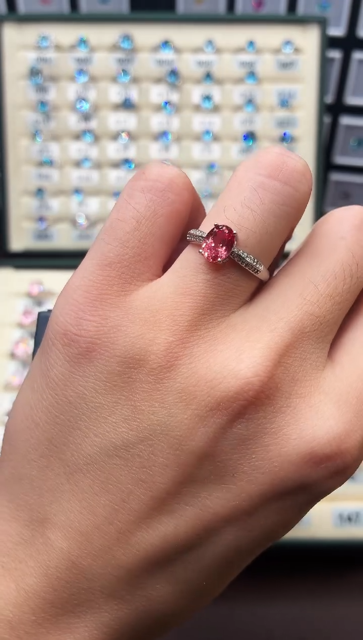 无925银轻奢火莲花色女神戒
