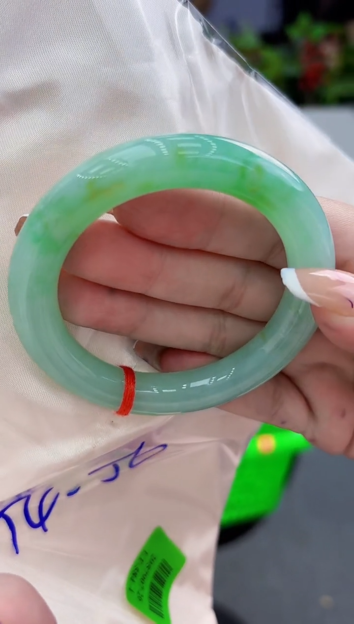 【闪购商品】翡翠手镯未镶嵌翡翠手镯