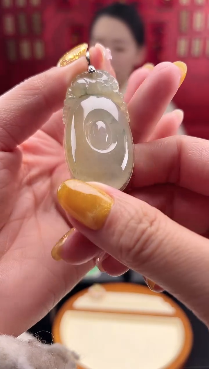 【闪购商品】翡翠颈饰未镶嵌吊坠