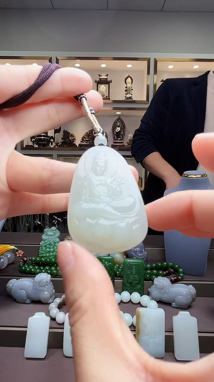 【闪购商品】和田玉颈饰未镶嵌苏