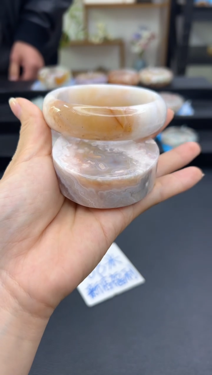 【闪购商品】石英质玉手镯未镶嵌A158(62圈赠送镯心)