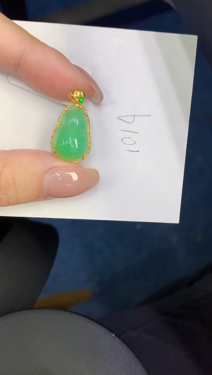 【闪购商品】翡翠颈饰18K金镶嵌0000000000