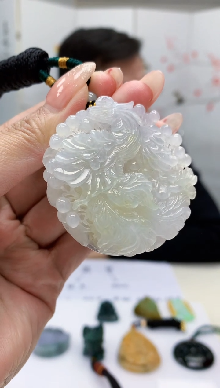 【闪购商品】定制翡翠未镶嵌5152MM-毛货挂件109