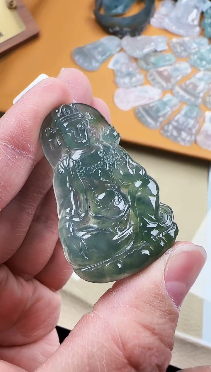 【闪购商品】翡翠颈饰未镶嵌缅甸天然翡翠