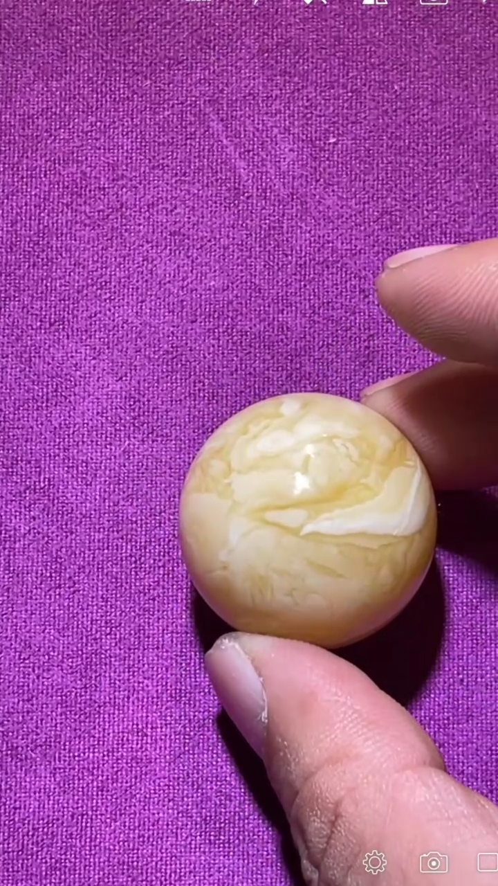 【闪购商品】蜜蜡裸石未镶嵌WR妖花单珠13.6g