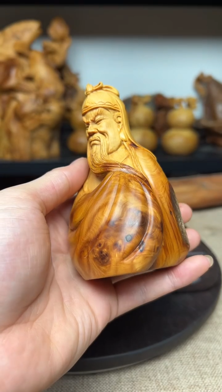 柏木（崖柏）崖柏雕刻件