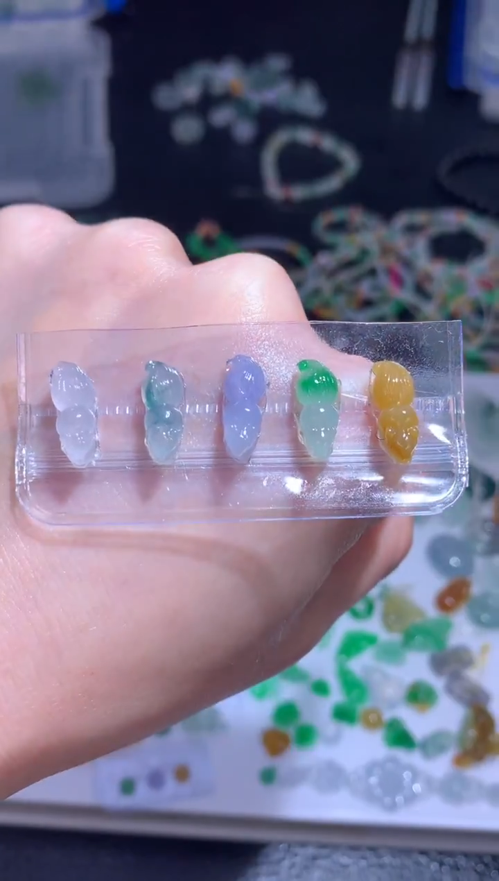 未镶嵌定制翡翠一套松鼠