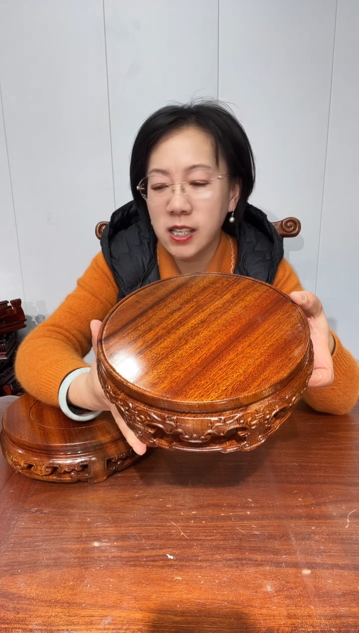 木春**冬老花整木雕刻圆形20*22*8两个
