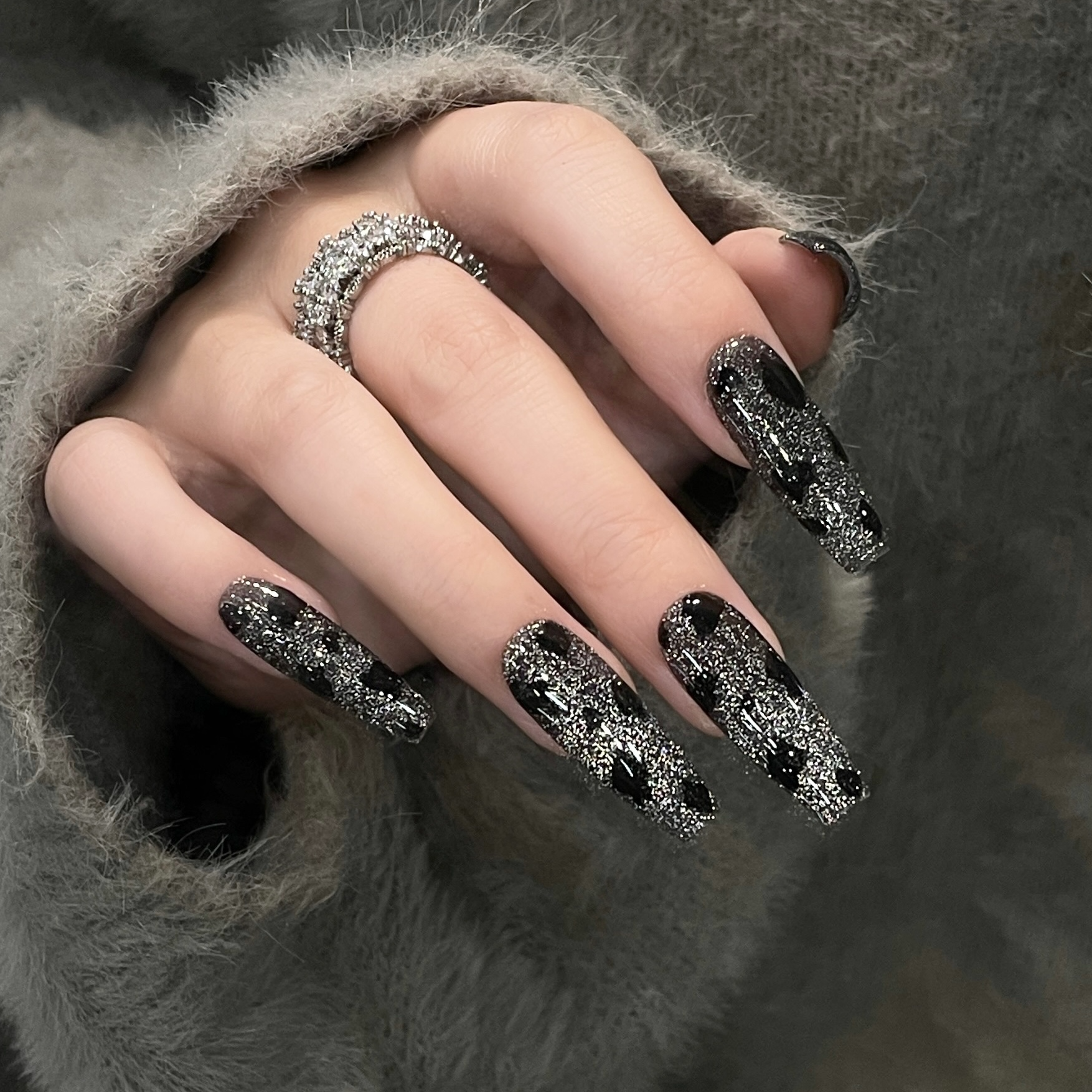 「S2233帅得过3秒」秋冬显白碎钻豹纹纯手工穿戴甲 18种甲型定制