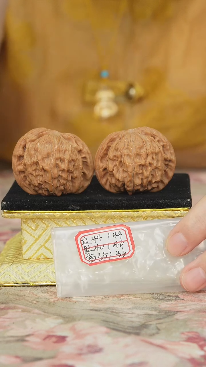 文玩核桃把件磨盘