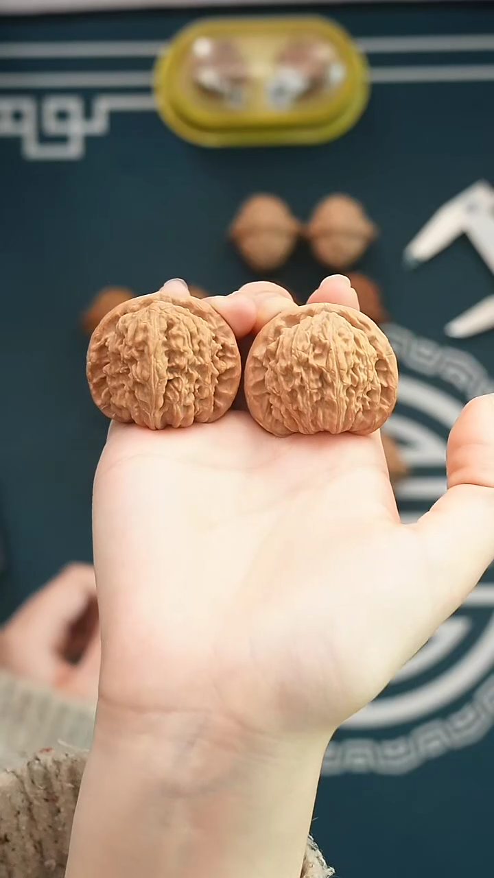 吊坠文玩核桃闷白42微修