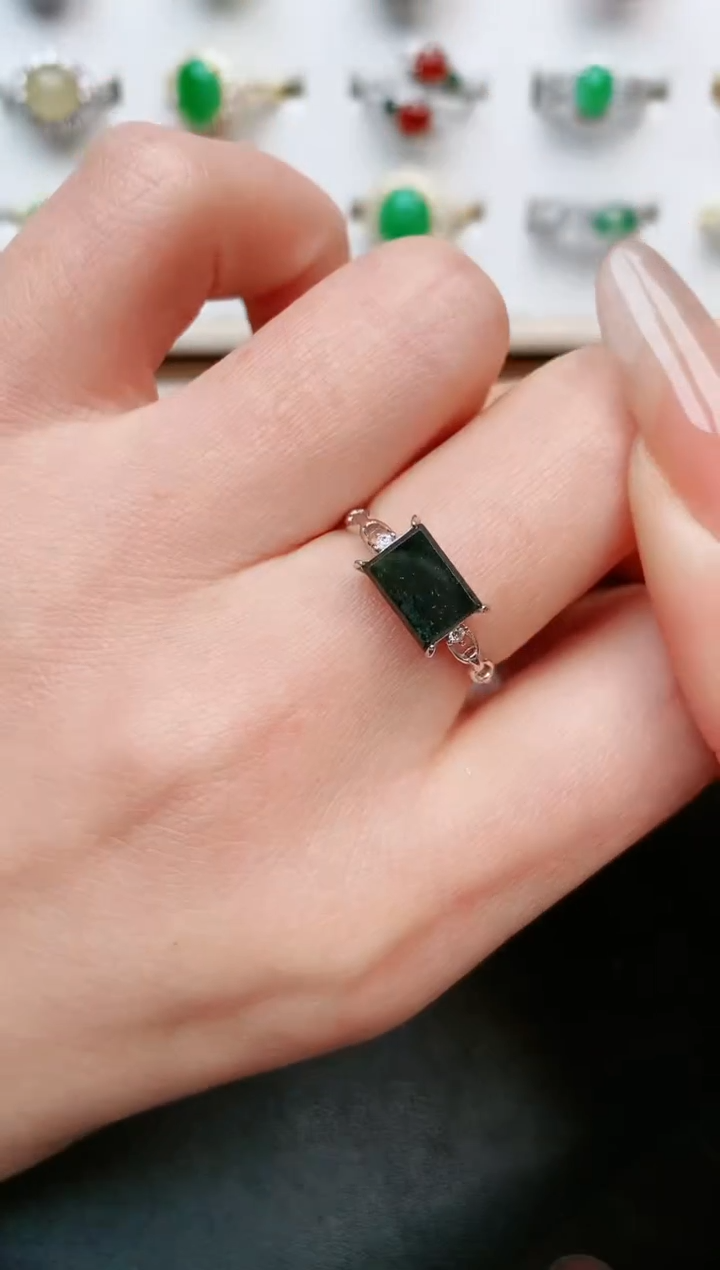 【闪购商品】翡翠戒指银S925镶嵌....