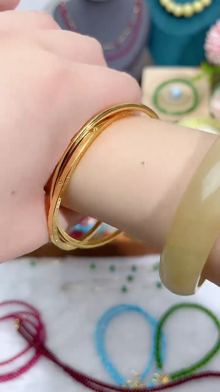 【闪购商品】水晶手链合金V金手镯69