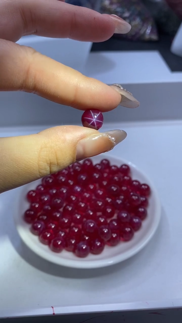 颈饰未镶嵌红宝石x292红宝石10mm*1颗