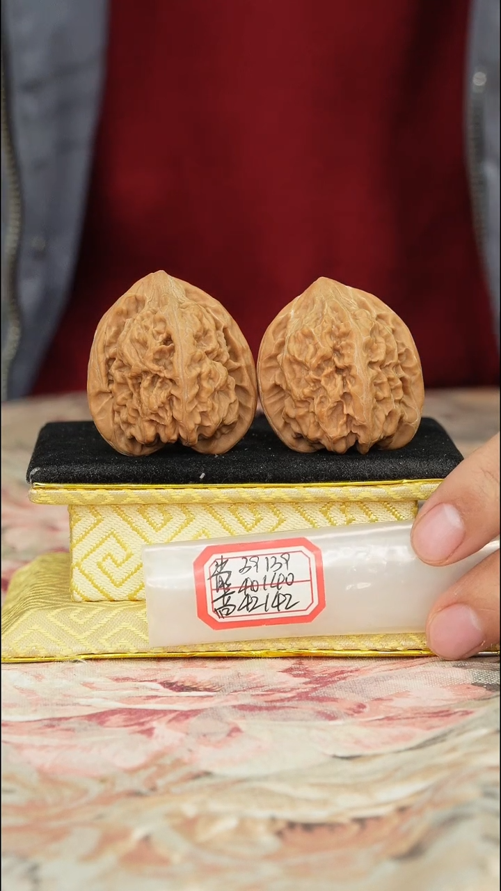 【闪购商品】文玩核桃把件马蹄