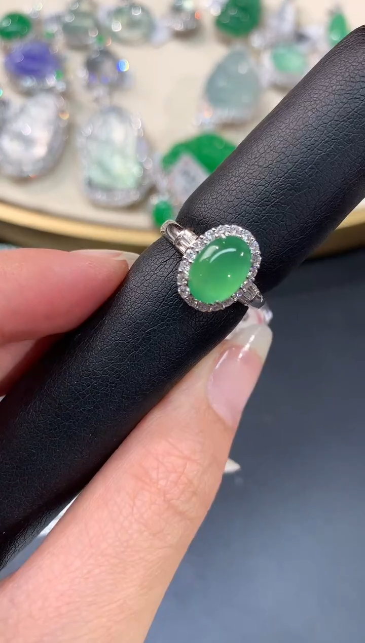 【闪购商品】翡翠戒指18K金镶嵌V20|9800+0