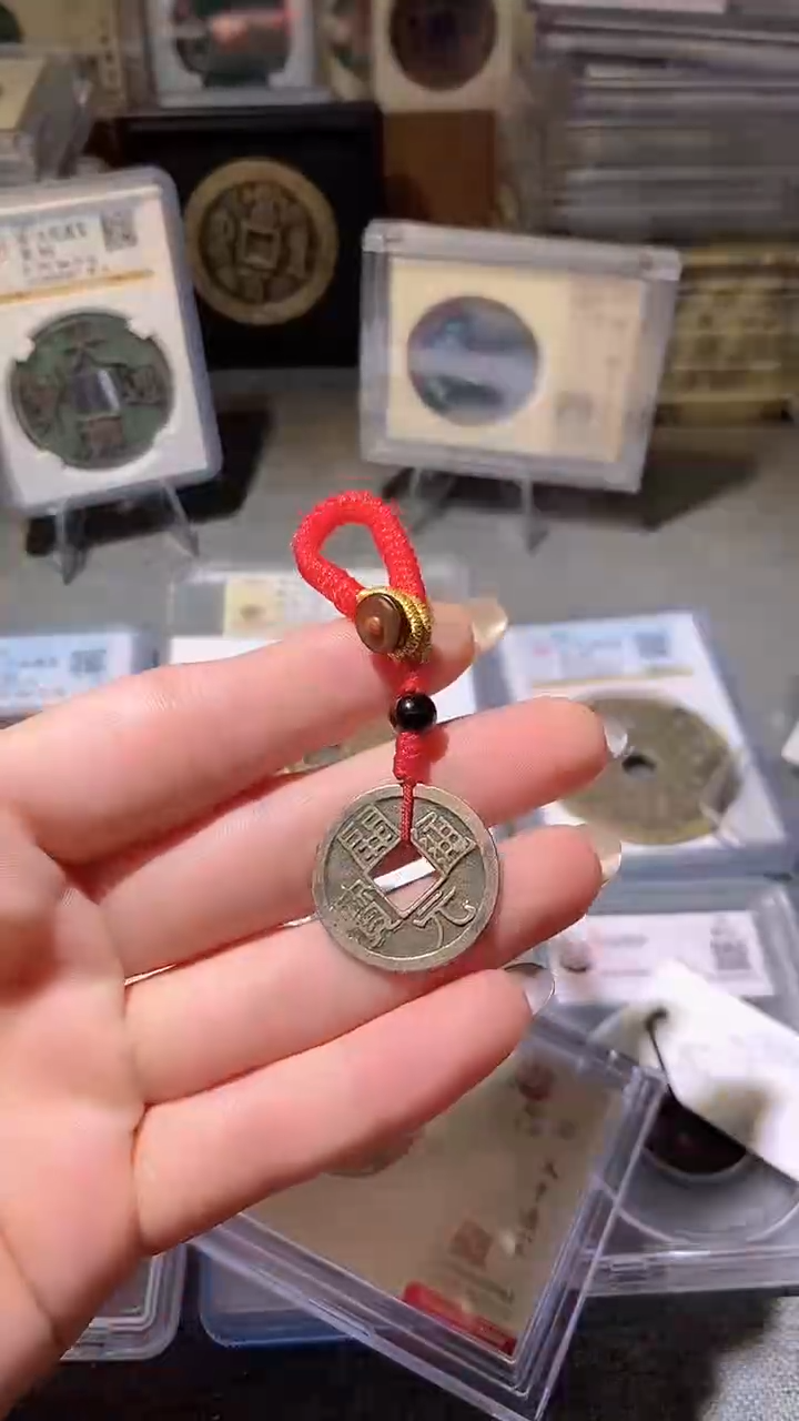 铜5         一眼大开门