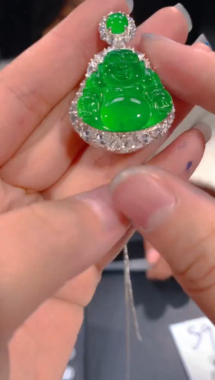 【闪购商品】定制翡翠未镶嵌81定制翡翠，多样性发货（发其一）