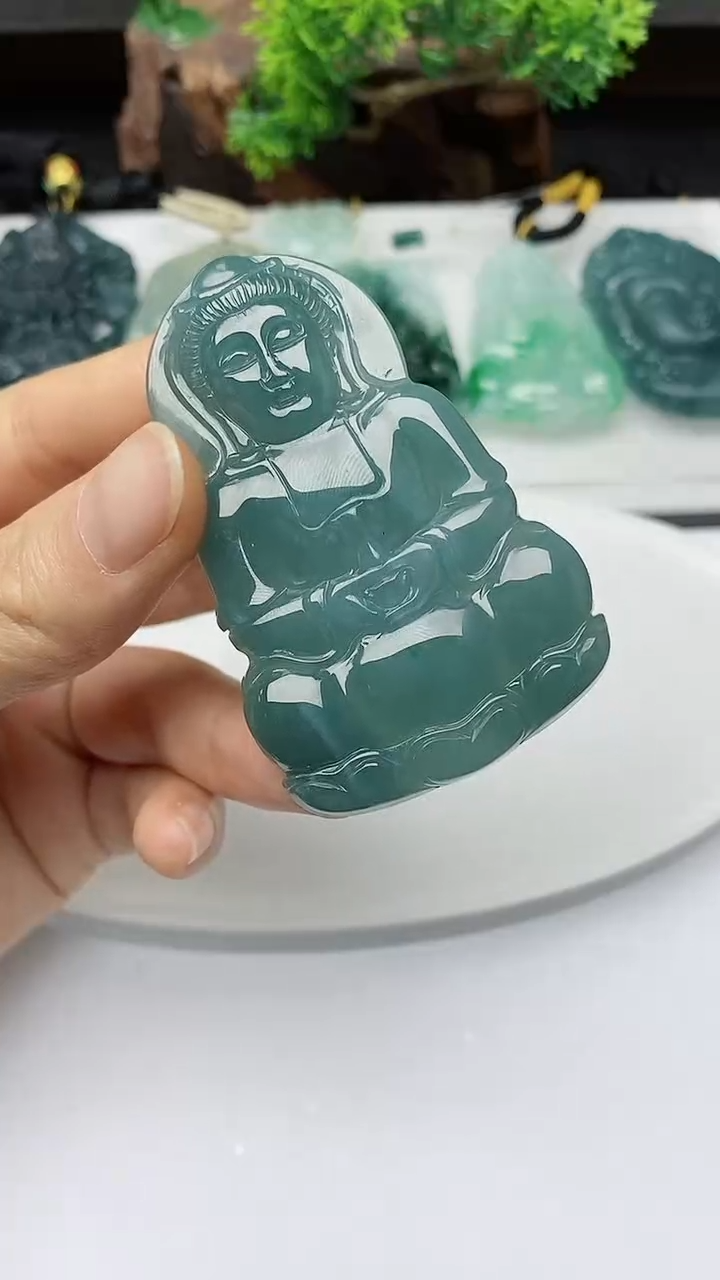 【闪购商品】翡翠颈饰未镶嵌