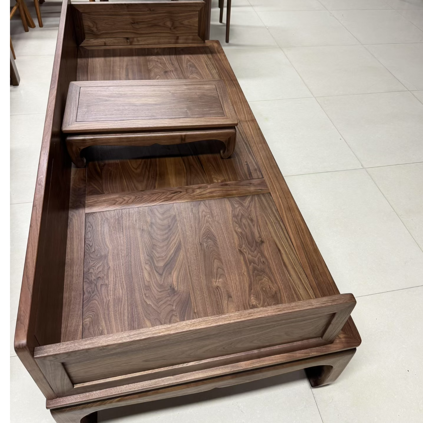 北美黑胡桃罗汉床