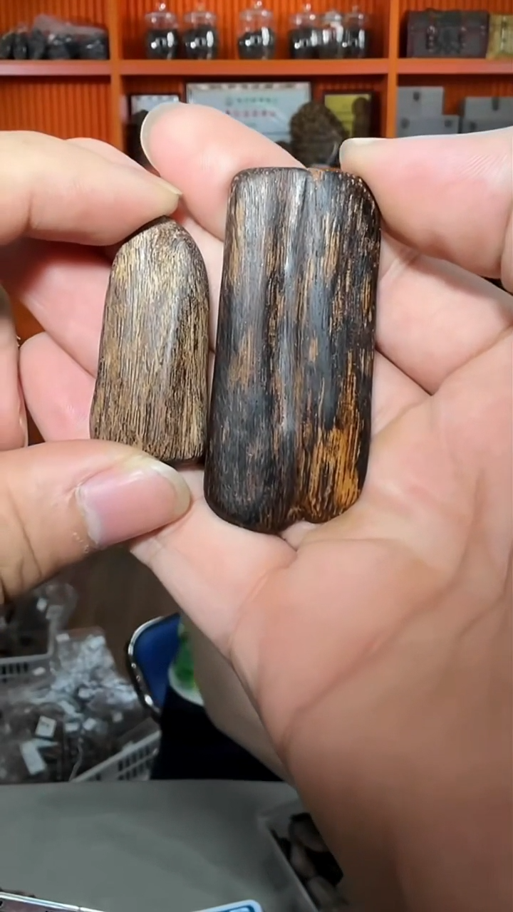 沉香吊坠193号发两个多样性发一