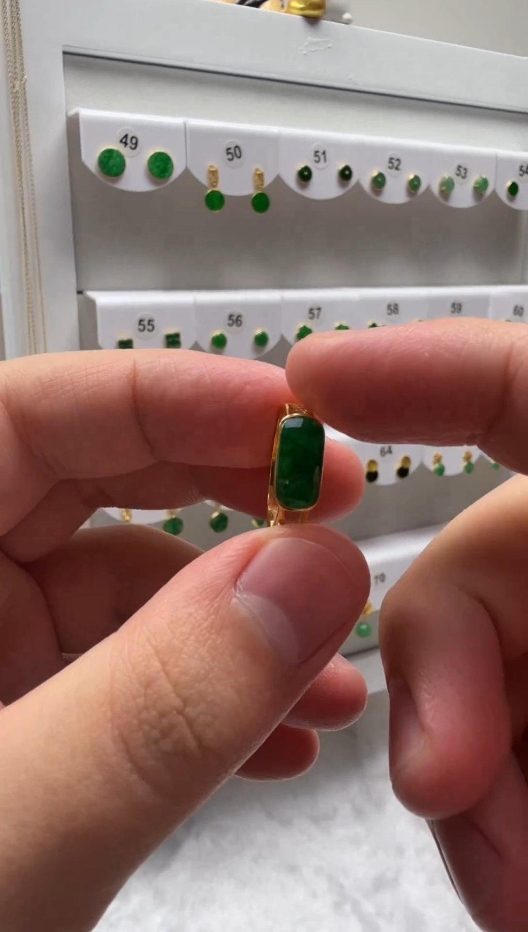 18K金镶嵌戒指翡翠缅甸天然翡翠a货