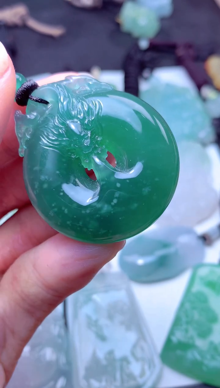 颈饰未镶嵌翡翠天然A货翡翠