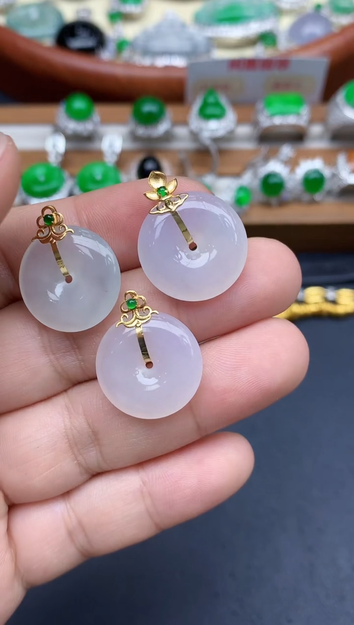 颈饰18K金镶嵌翡翠168-中国好珍宝