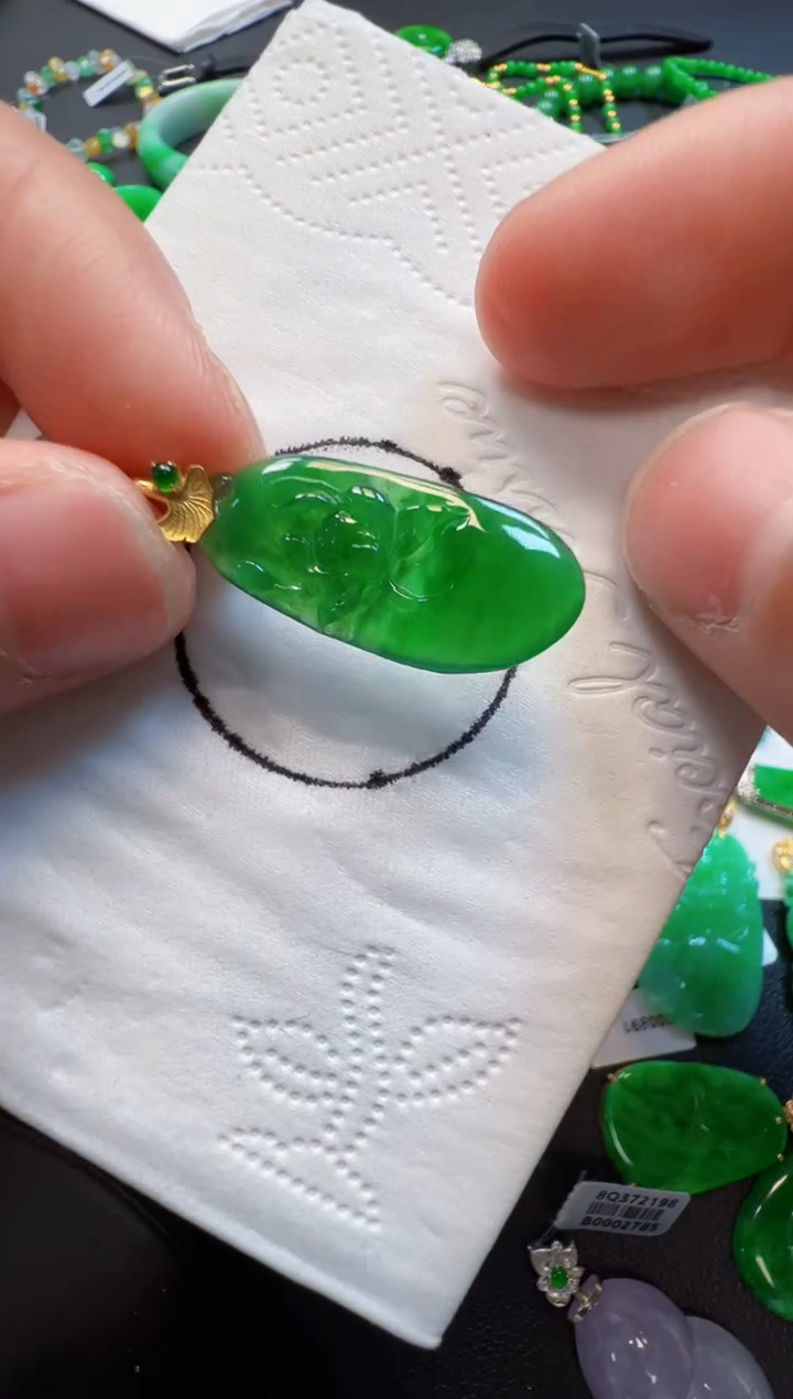 【闪购商品】定制翡翠18K金镶嵌1580元