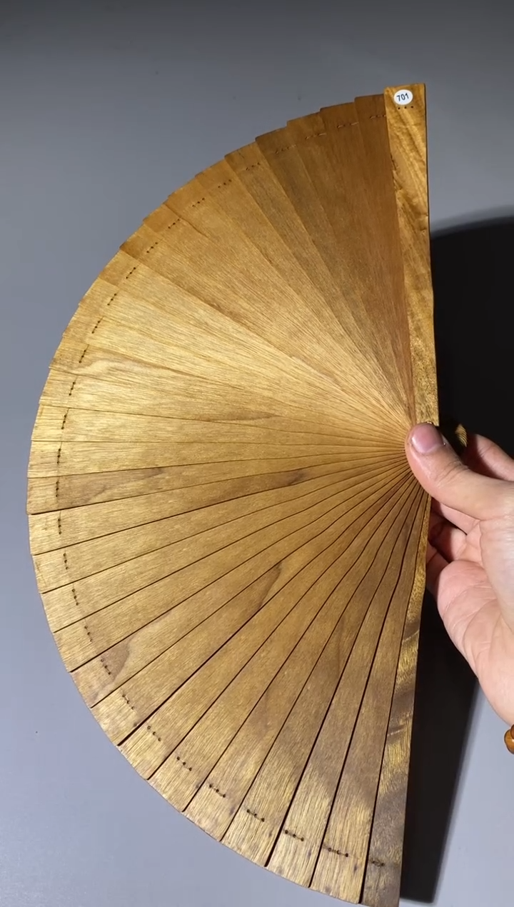 【闪购商品】金丝楠木雕701号21cm精品金丝楠木扇子