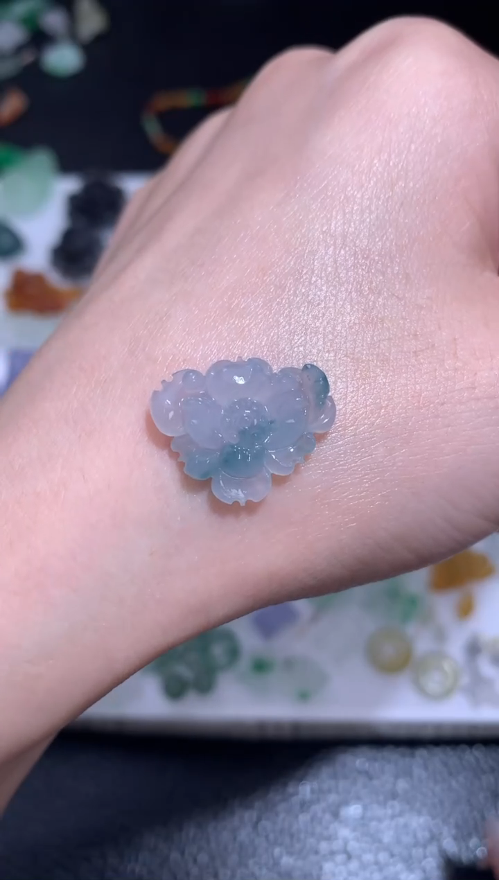 未镶嵌定制翡翠莲花