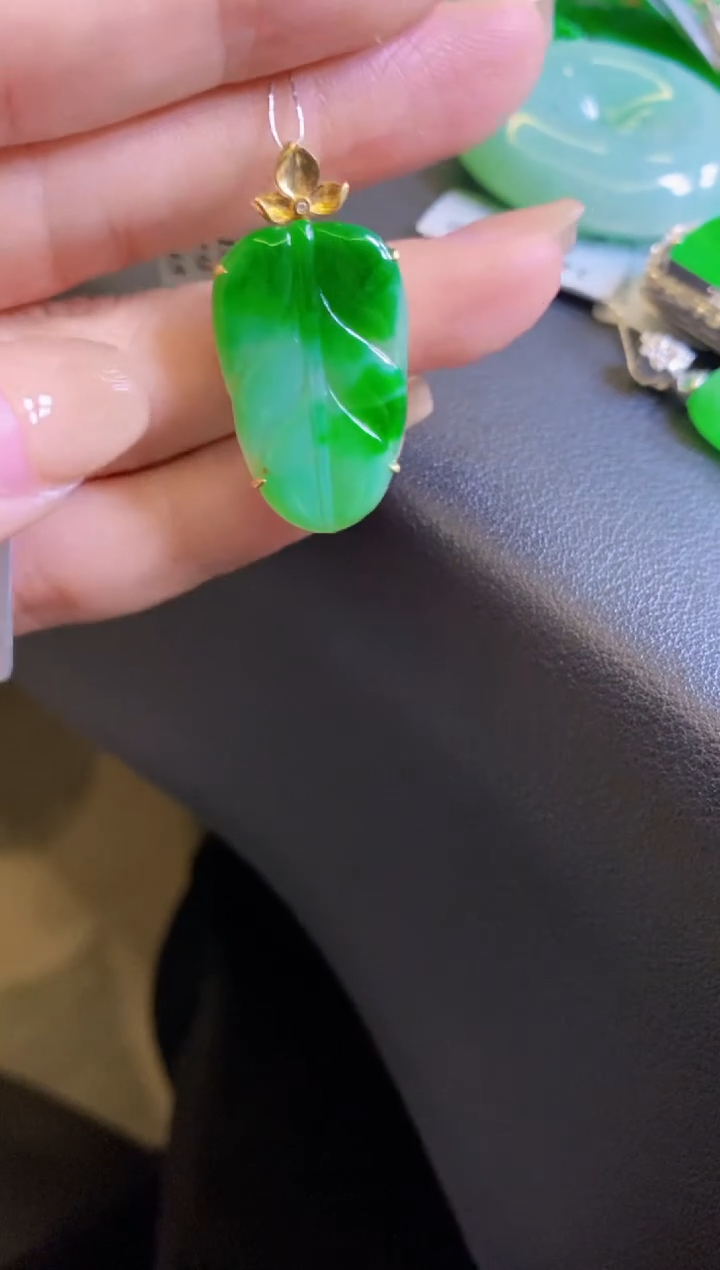 【闪购商品】定制翡翠18K金镶嵌叶子