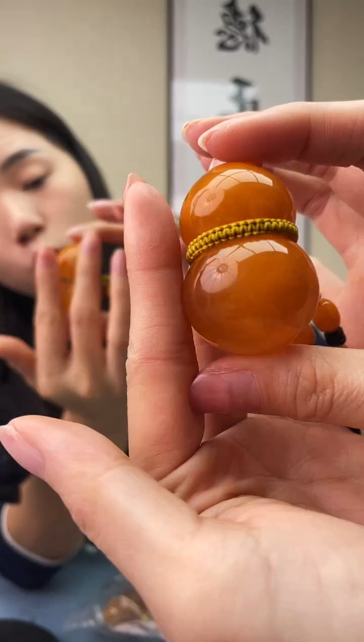 琥珀未镶嵌珠宝奇石T024假一罚十，多样性发一件