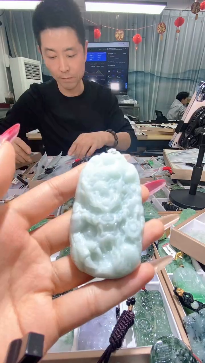 【闪购商品】翡翠颈饰未镶嵌天然缅甸翡翠A货未镶嵌