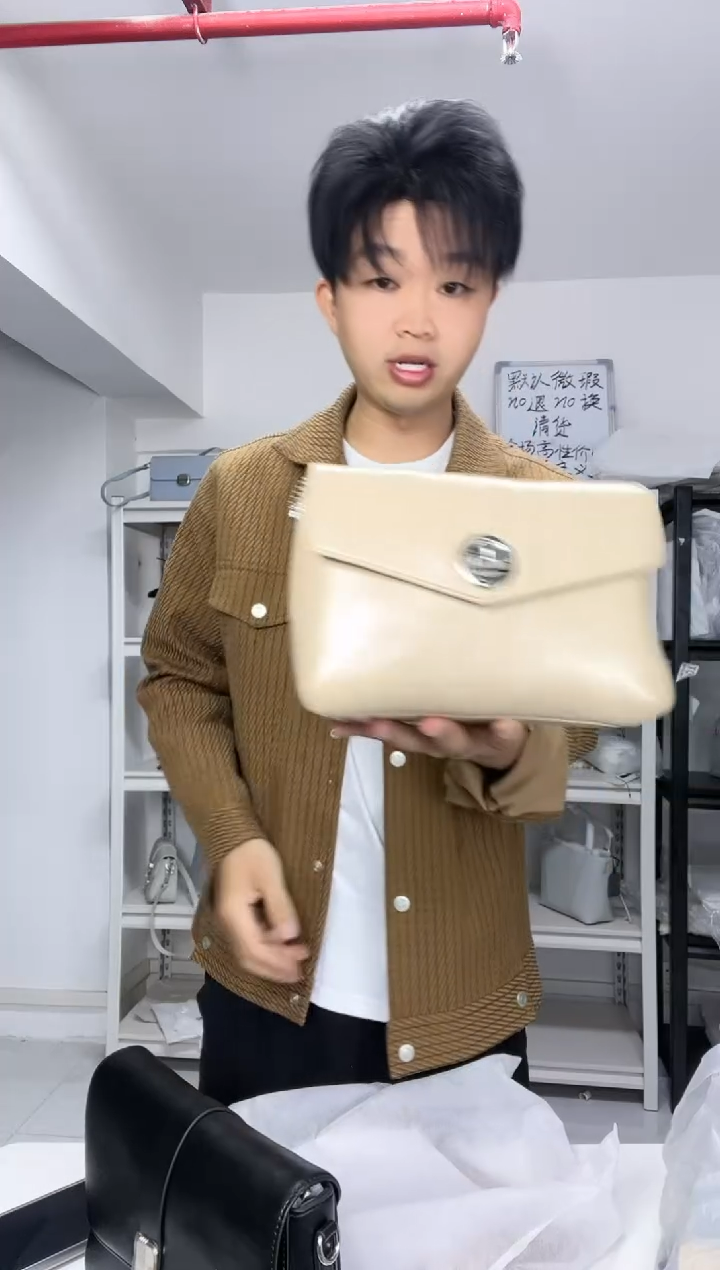 牛皮【尤尤轻奢女包】时尚百搭轻奢款式女包130
