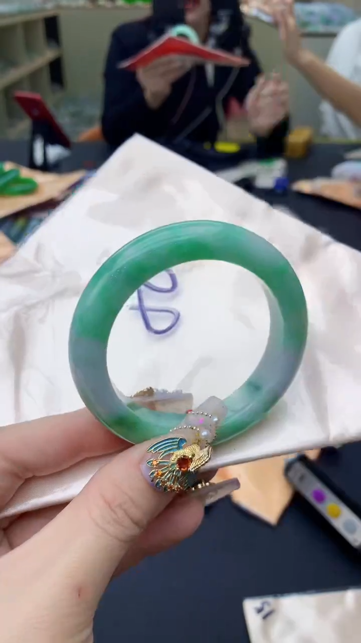 【闪购商品】翡翠手镯未镶嵌0716232258