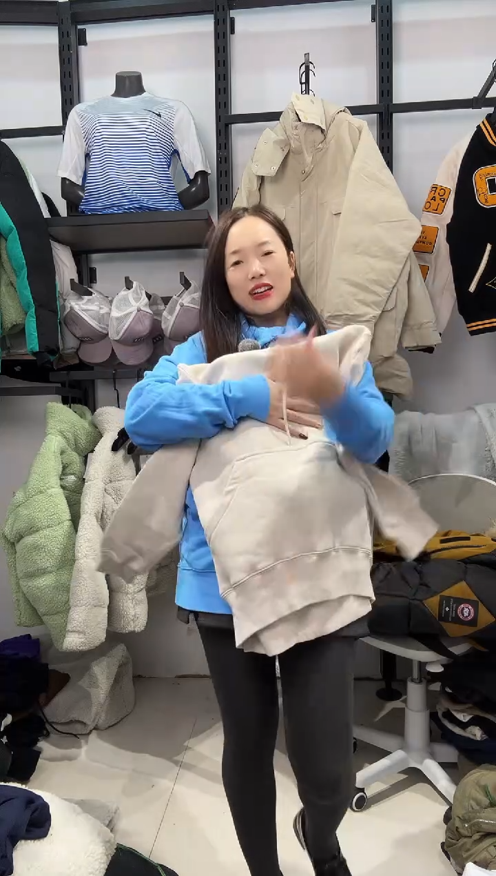 2396闪购编码 Nike/Jordan运动卫衣裤以直播间过款为准 尺码·M