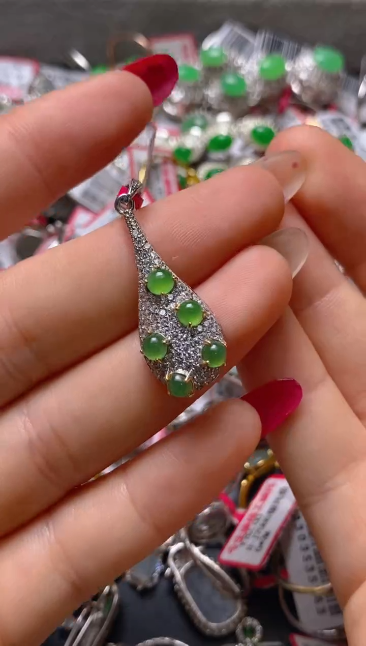 银S925镶嵌戒指翡翠百内无证书