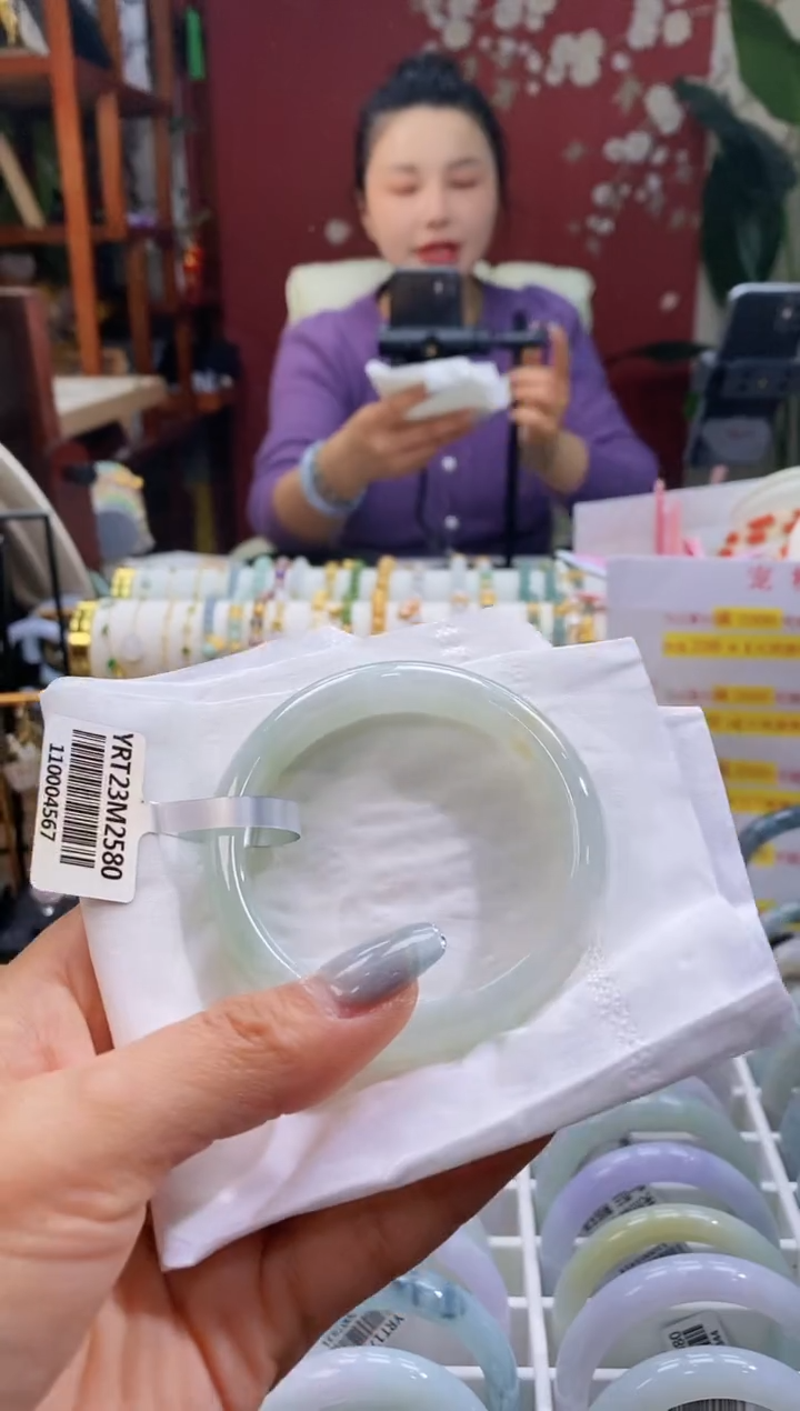 【闪购商品】翡翠手镯未镶嵌84冰胶5354/11.4*7.0