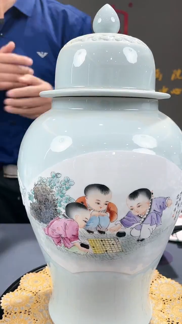 【闪购商品】官窑瓷画院252官窑瓷画院开窗童子将军罐