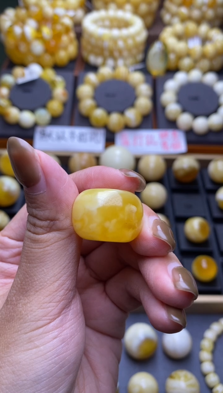 【闪购商品】琥珀裸石未镶嵌大小姐珠宝严选113