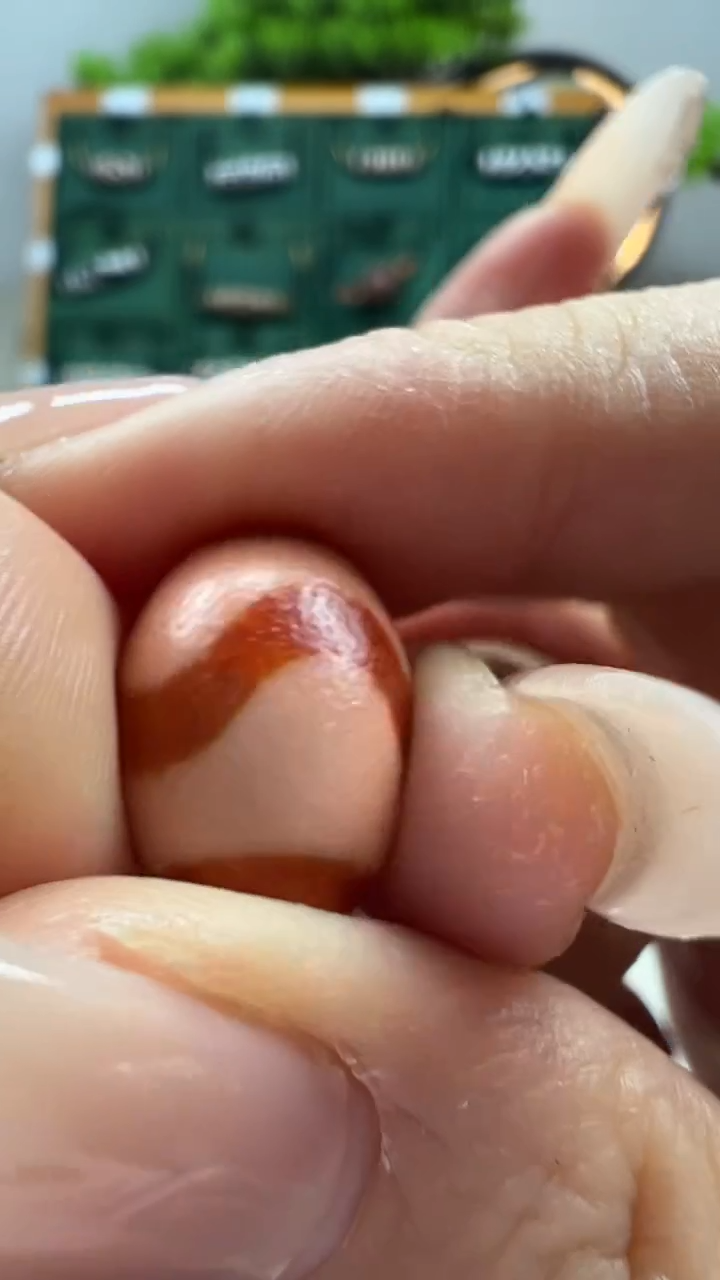 玛瑙/玉髓（覆膜）颈饰未镶嵌70微瑕随机发货