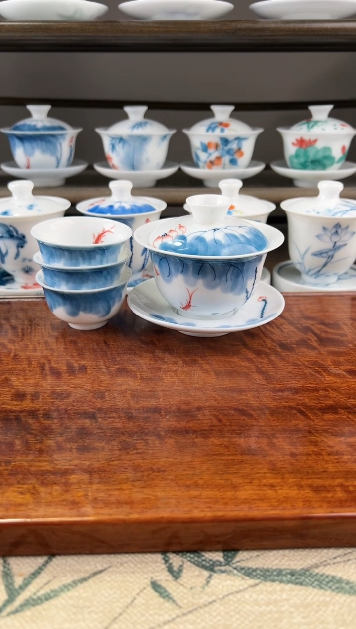 三***?微瑕线条莲130ml三才盖碗+小和顺杯5个