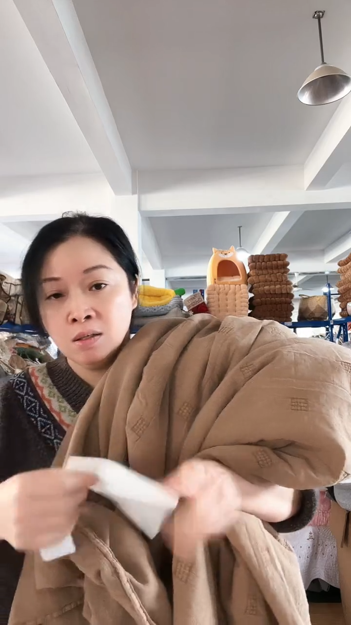 棉棉A35     纯棉成品染色砂洗空调被/被套200*230