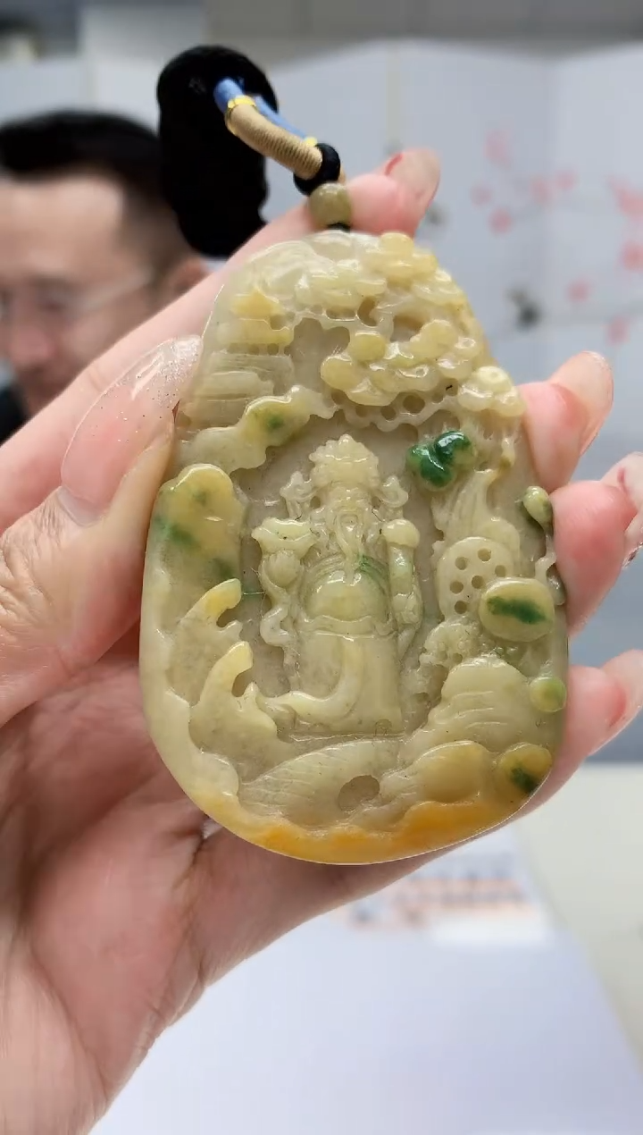 【闪购商品】定制翡翠未镶嵌5155MM-毛货挂件92