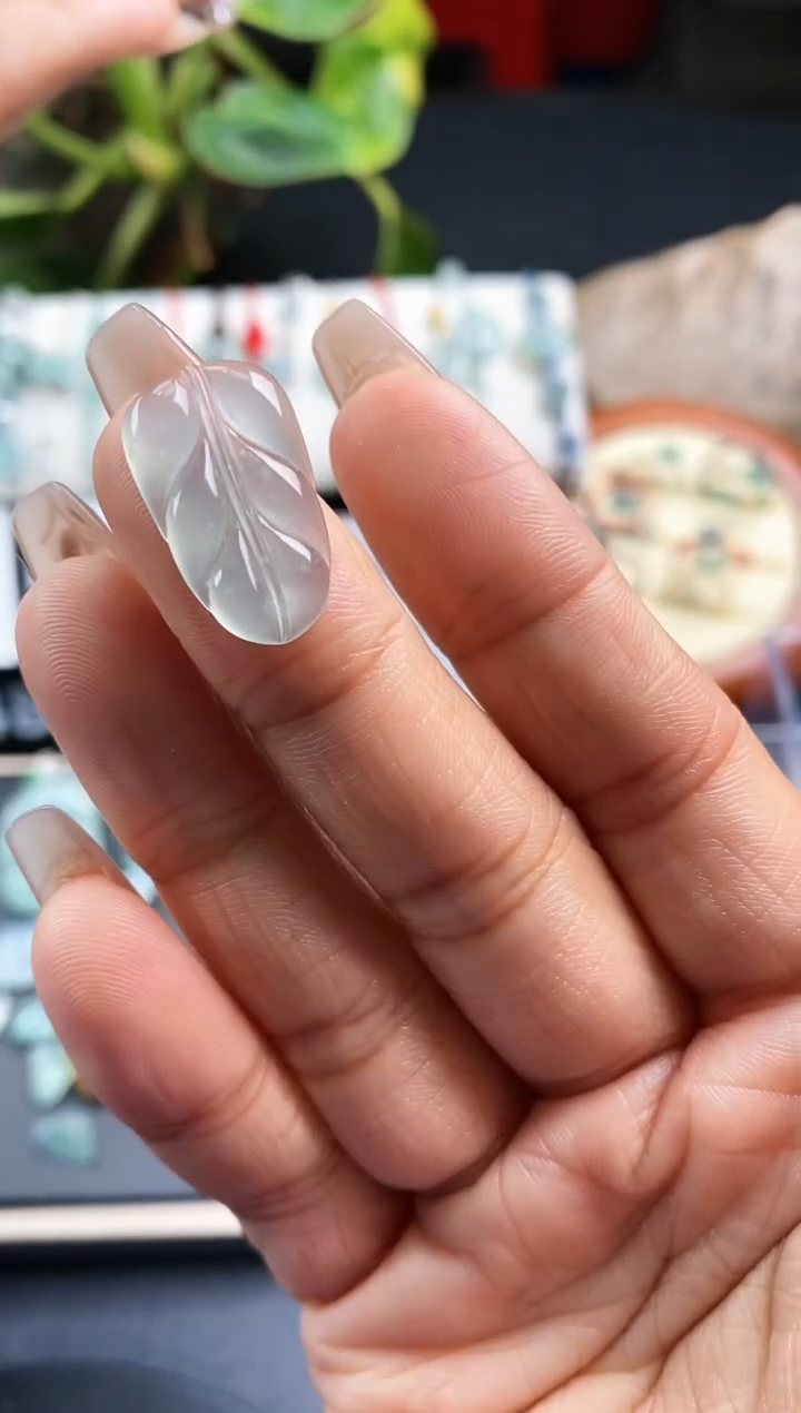 【闪购商品】翡翠配石                 叶子